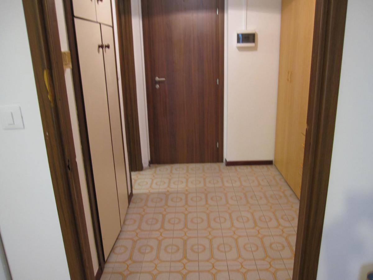 Argea Apartment Grado Bagian luar foto