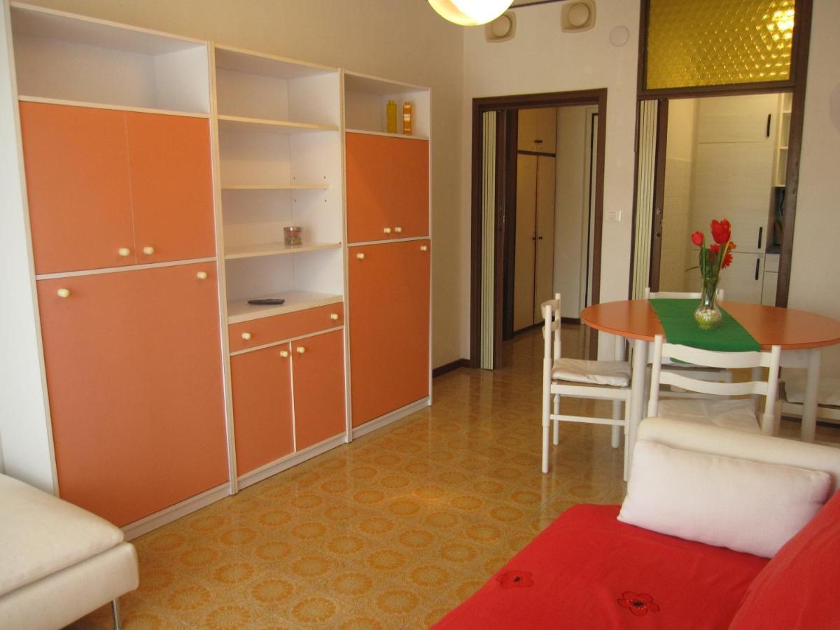 Argea Apartment Grado Bagian luar foto