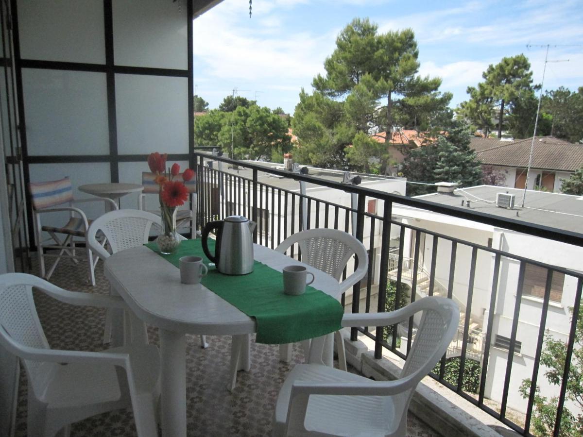 Argea Apartment Grado Bagian luar foto